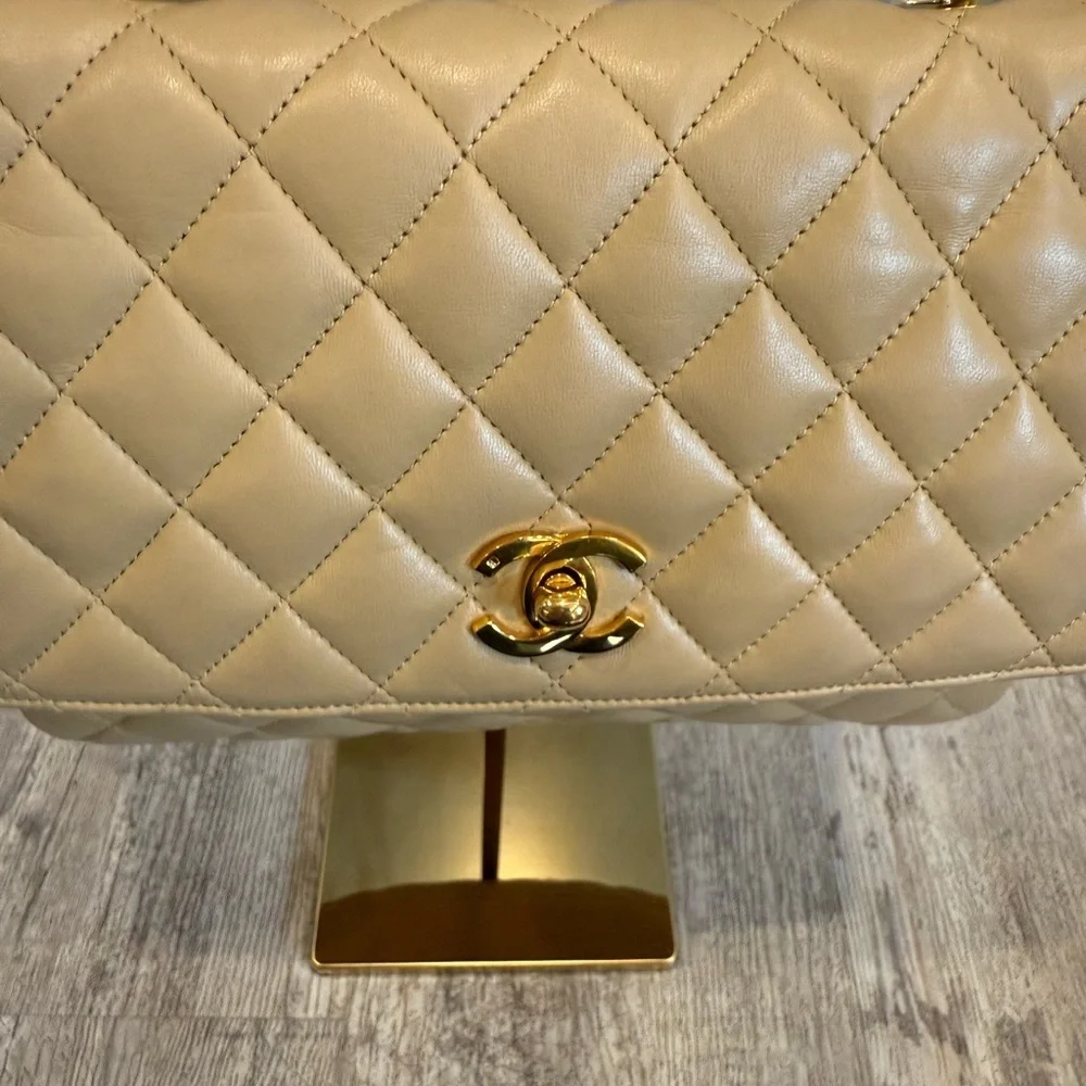 *RARE* Vintage Chanel Flap Bag, 24krt gld plated & COA (Coco trademark relaunch)